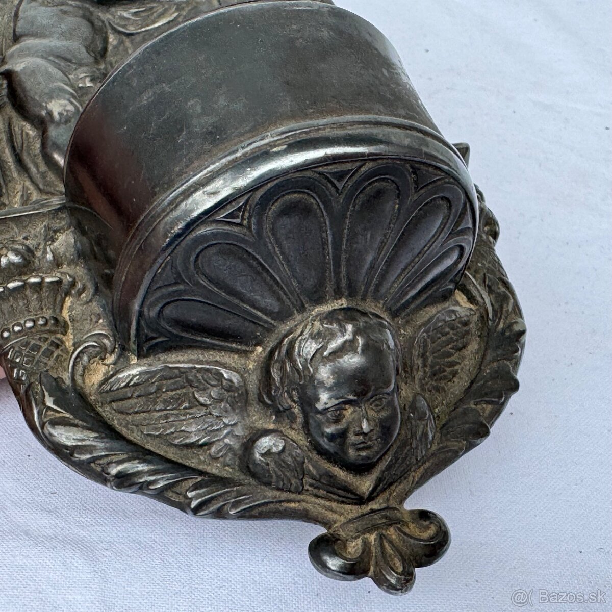 Nádherná starožitná kropenka s Pannou Marii - 8