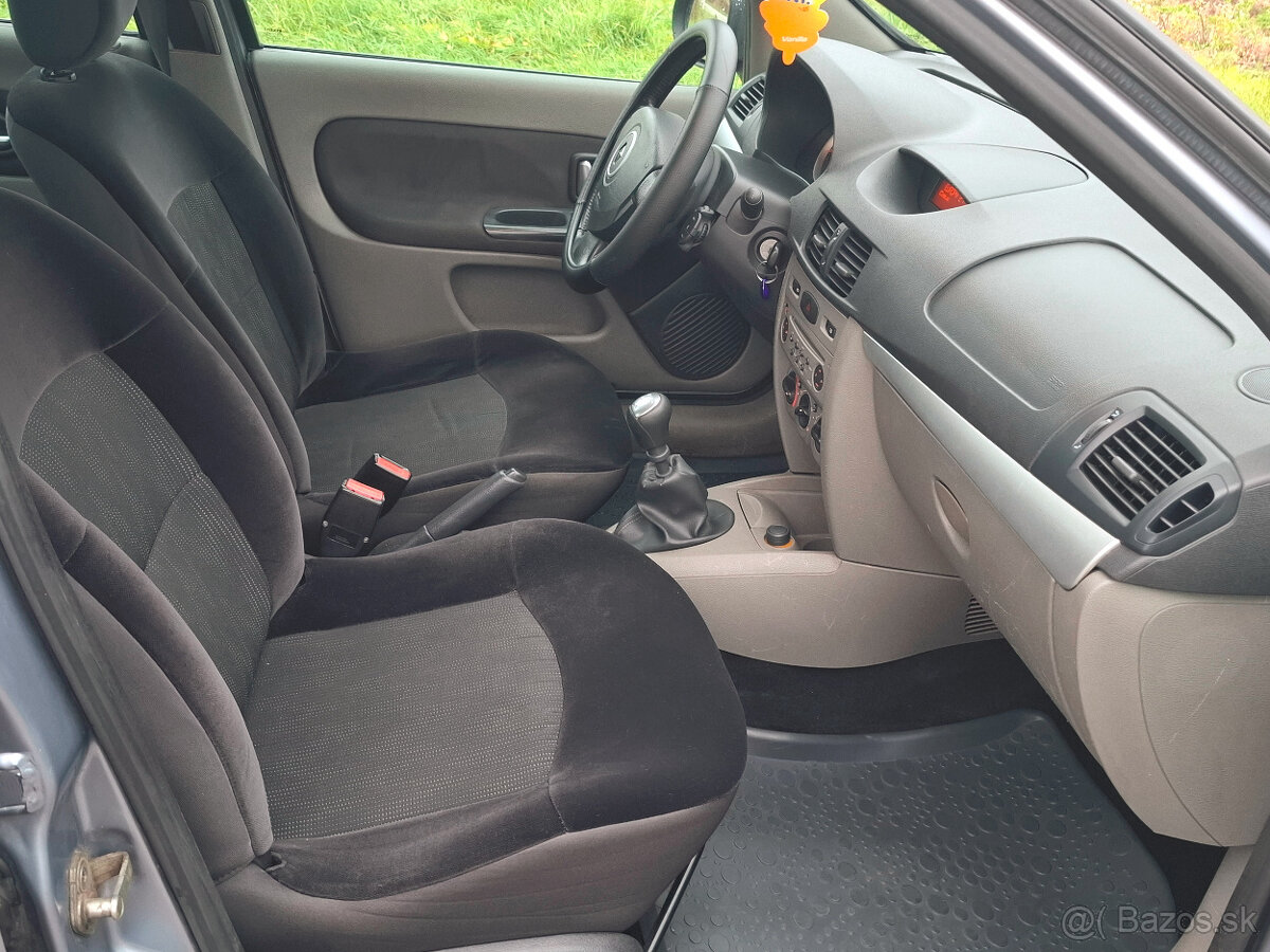 Renault Thalia 1.2 16V Privilege - 8