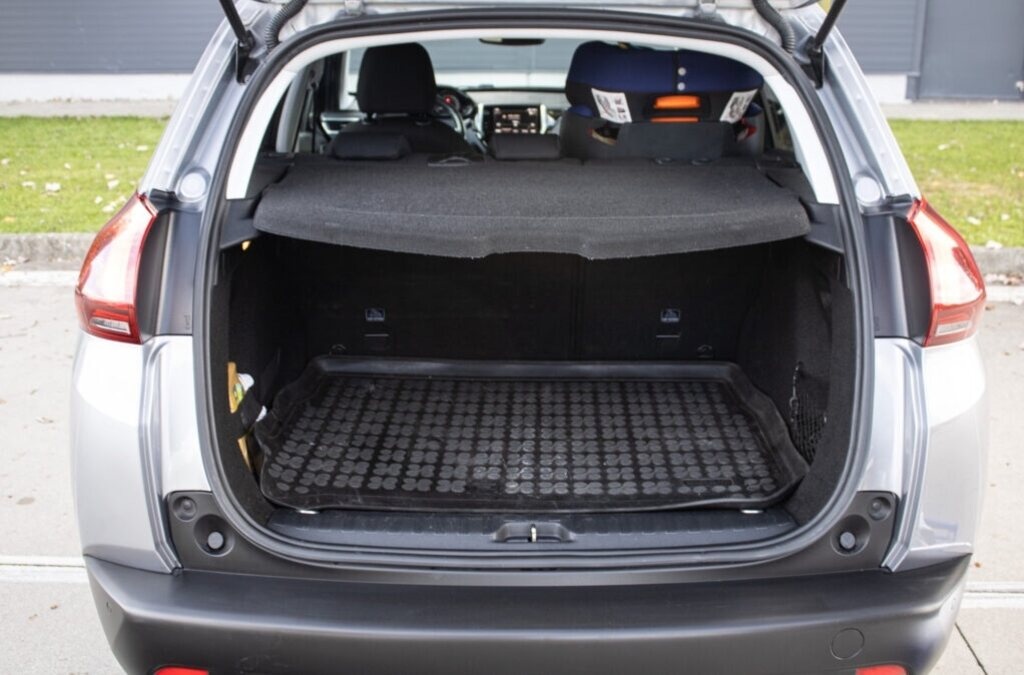 Peugeot 2008 1.2 PureTech Style - 8