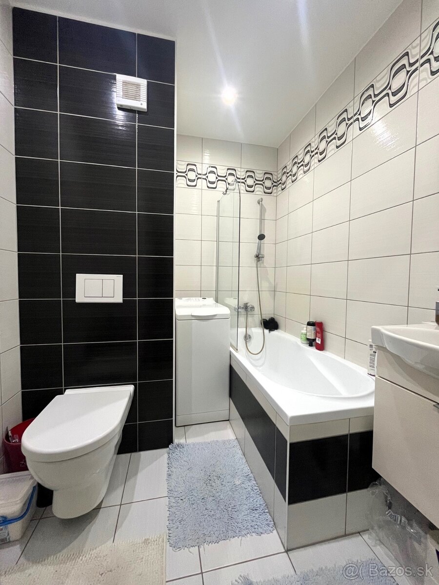 Krásny 1 izbový byt s balkónom, ul. Okružná-centrum, Levice - 8