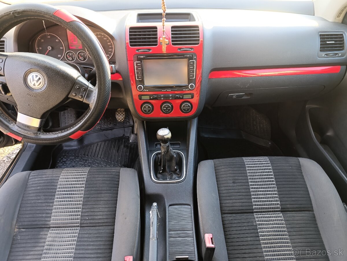 Volkswagen Golf 5 - 8