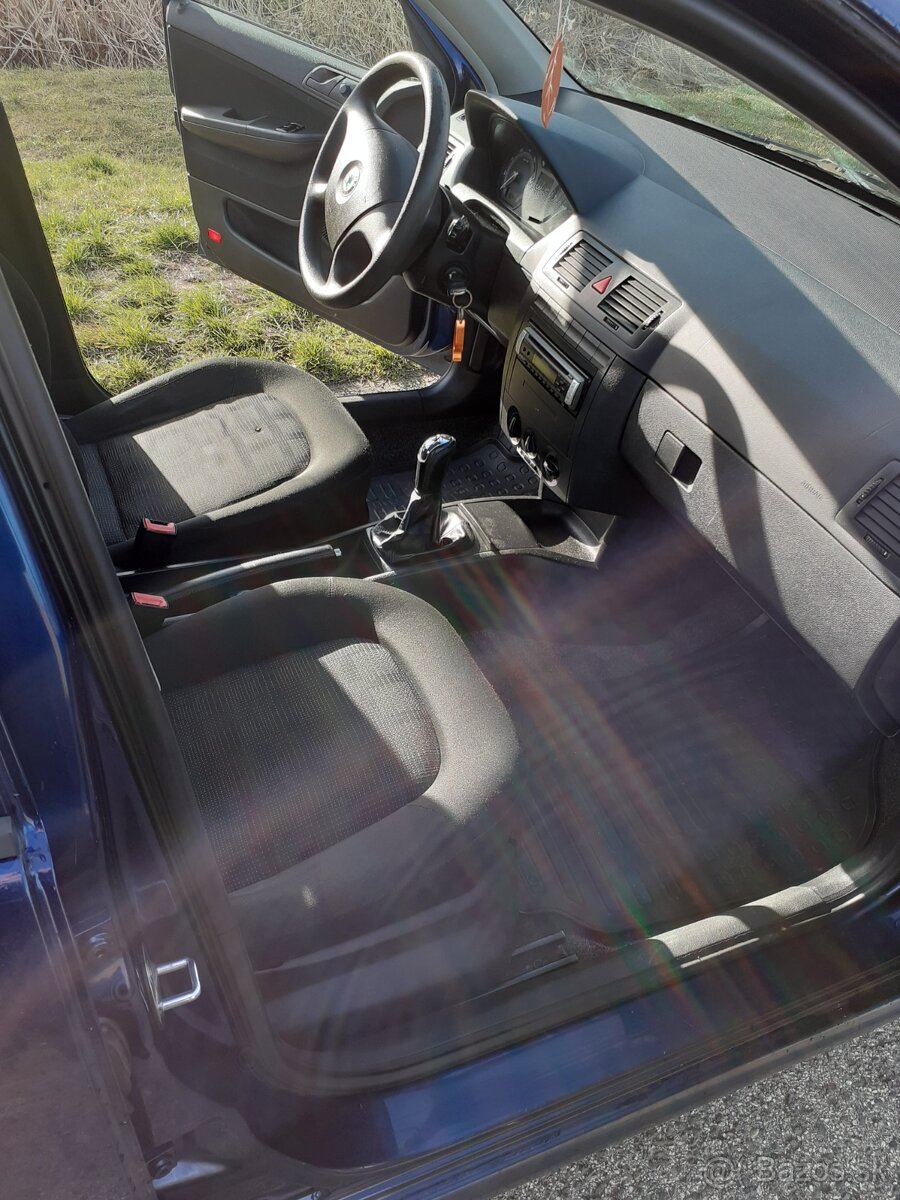 Škoda Fabia - 8