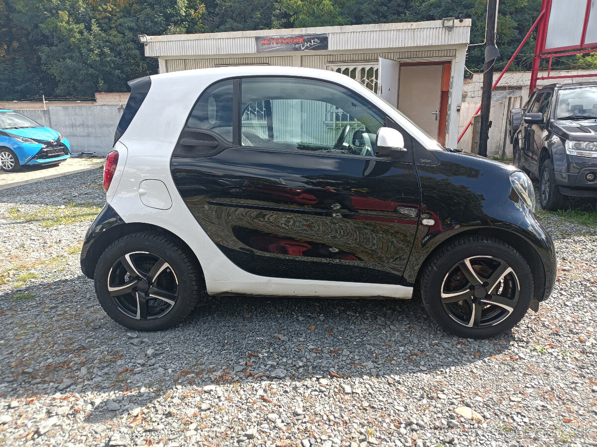 Smart Fortwo, 1.0-52KW,r.14,manuál,klima - 8