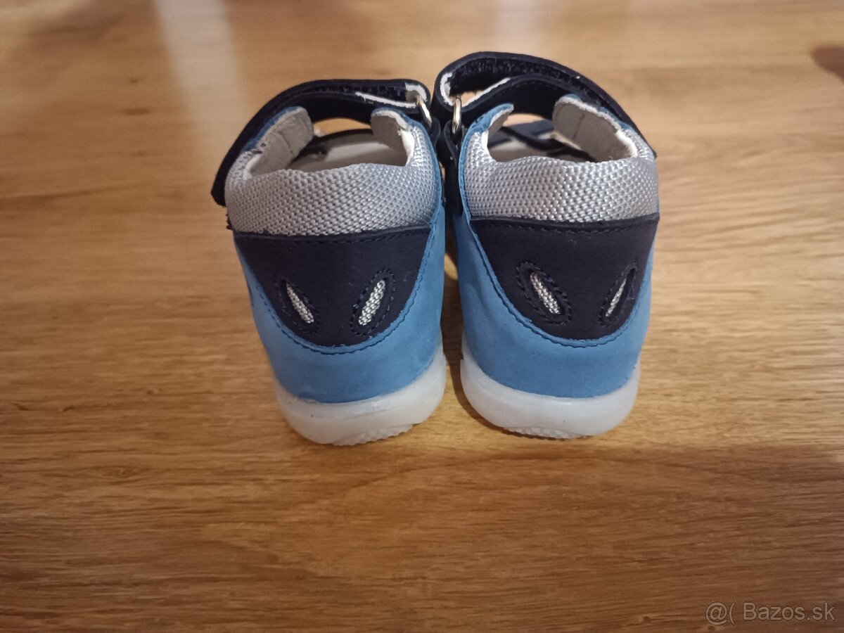 Ortopedické kožené sandále - 8