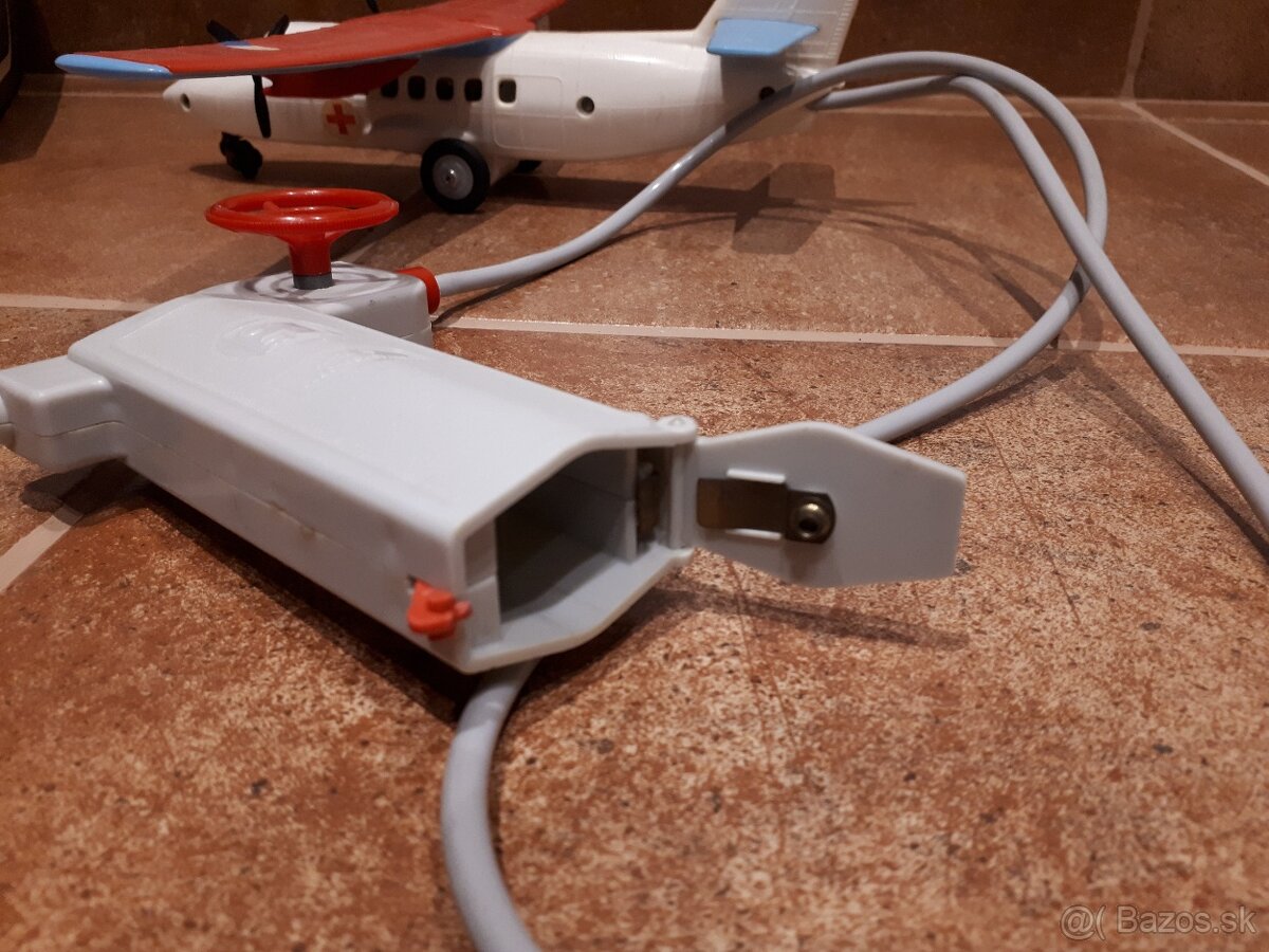 Stara hracka: Lietadlo TURBOLET - 8