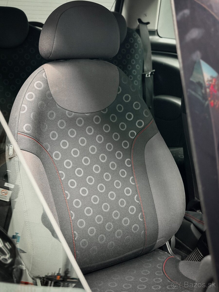 Mini Cooper Seven edícia - 8