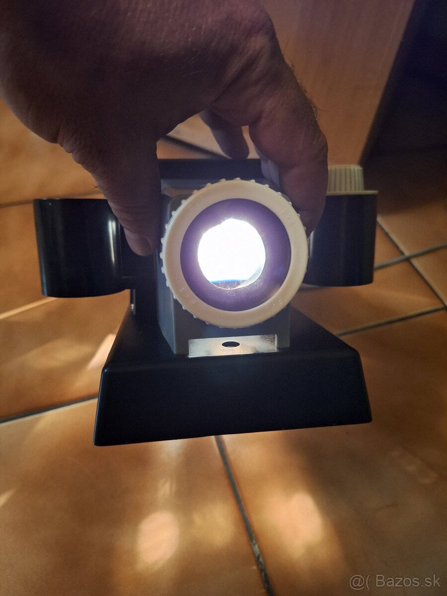 Staré diaprojektory - 8