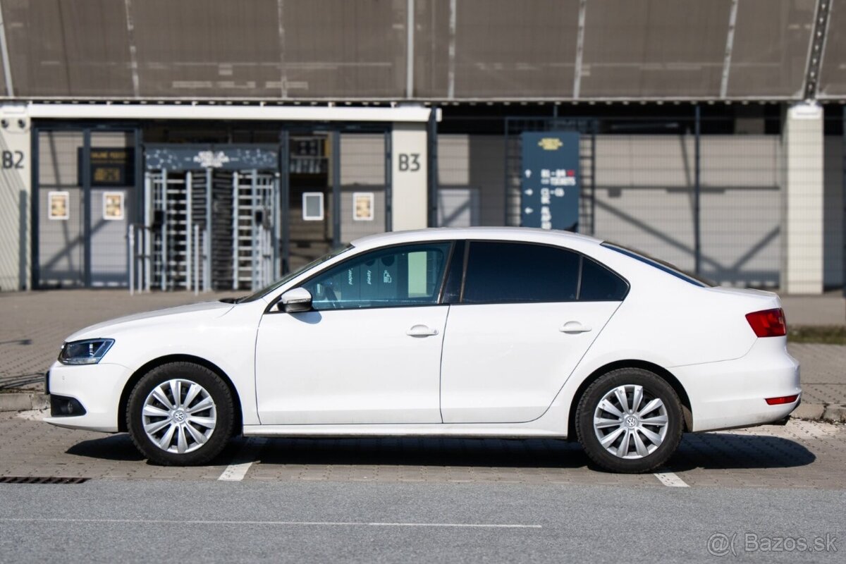 Volkswagen Jetta 1.6 TDi / 77 kW / 2013 - 8