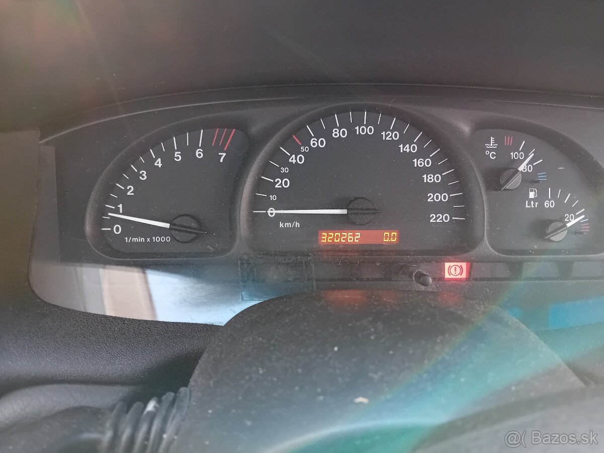 Opel Vectra 1.8 benzín 16V - 8