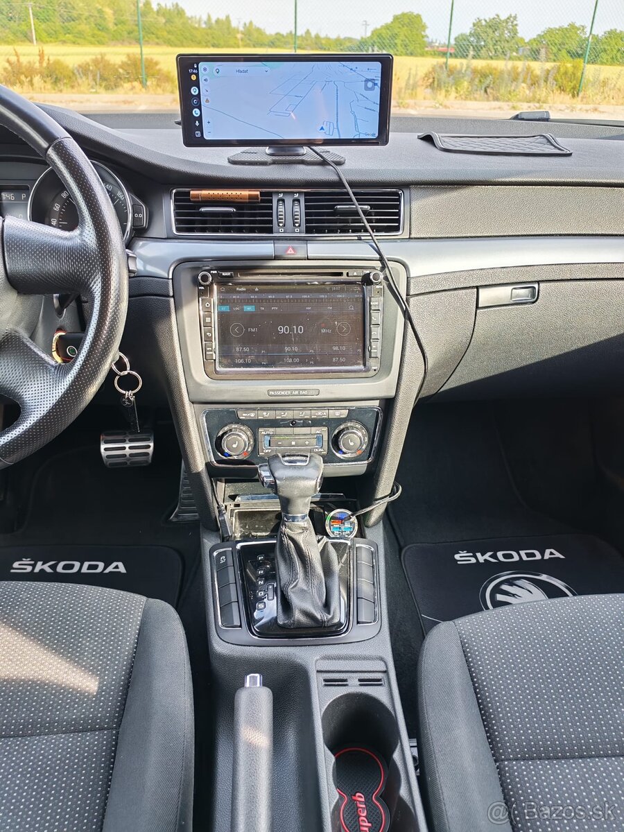 Predám Škodu SuperB Combi 2.0TDi 103KW DSG - 8