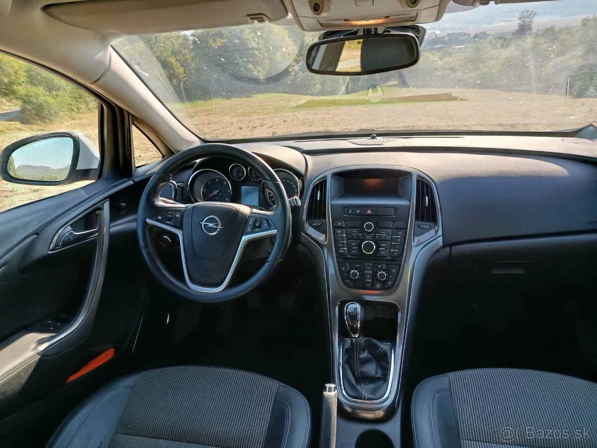Opel Astra 1,7Cdti 2012 - 8