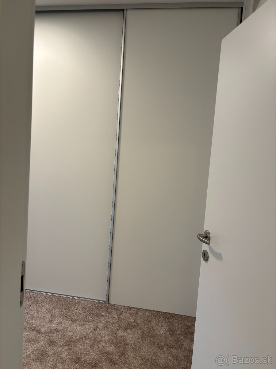 Prenájom 3 izbového bytu na Kolibe - 8