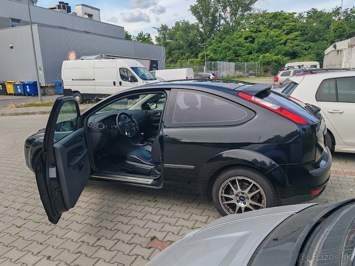 Predám Ford focus - 8