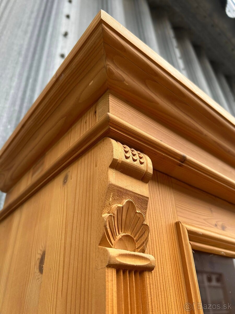 Vidiecky kredenc- K93 - 8