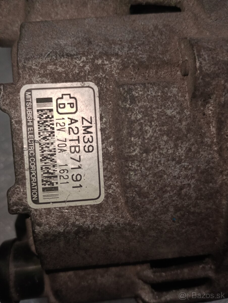 Mazda 323f z roku 2001-náhradné diely - 8