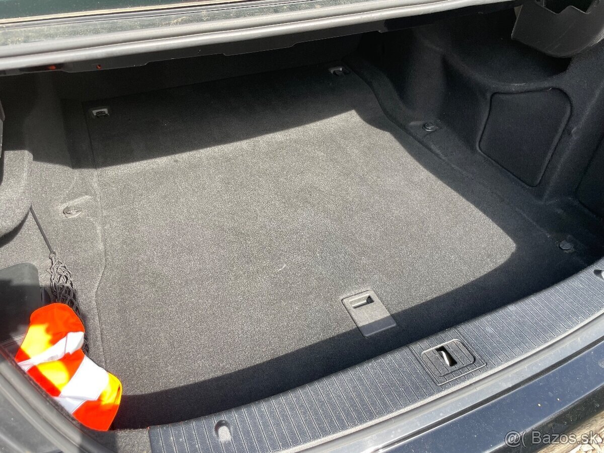 Mercedes E200CDi Avantgarde - 8