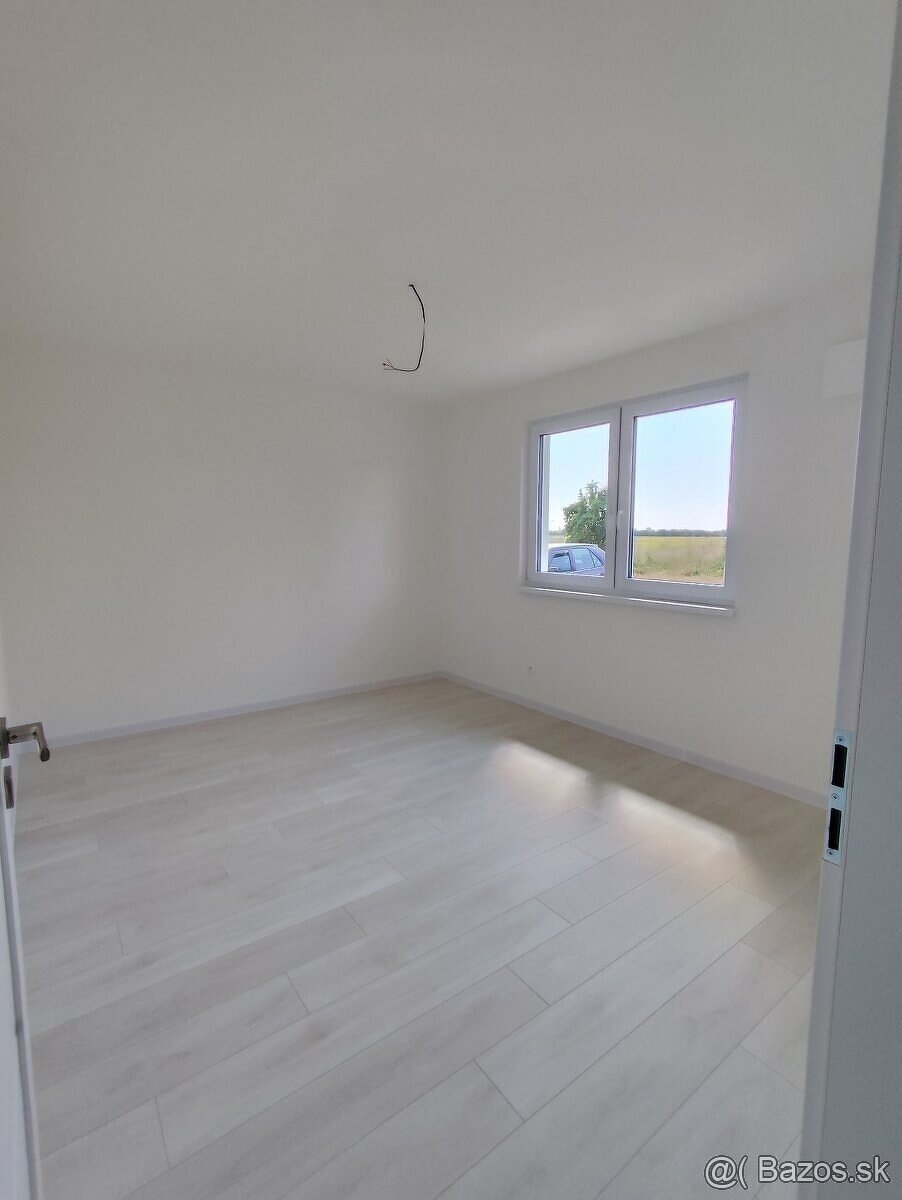 NA PREDAJ 5-izbová NOVOSTAVBA V MALOM KIARI - 8