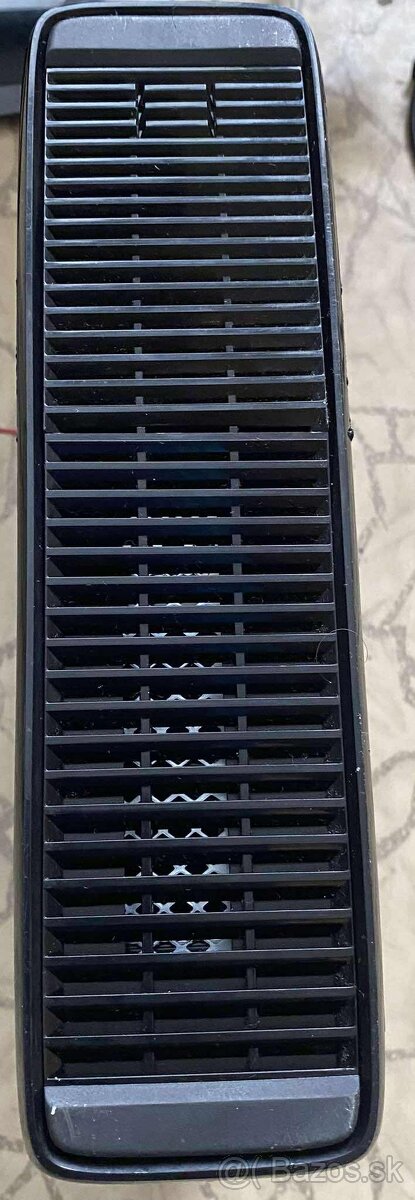 Predám tuto hernú xbox 360 s konzolu - 8