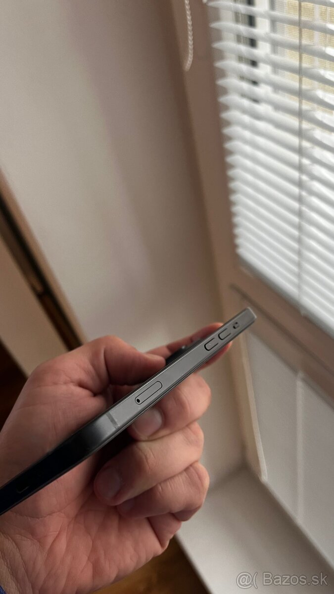 Predám Apple Iphone 15 256gb - 8