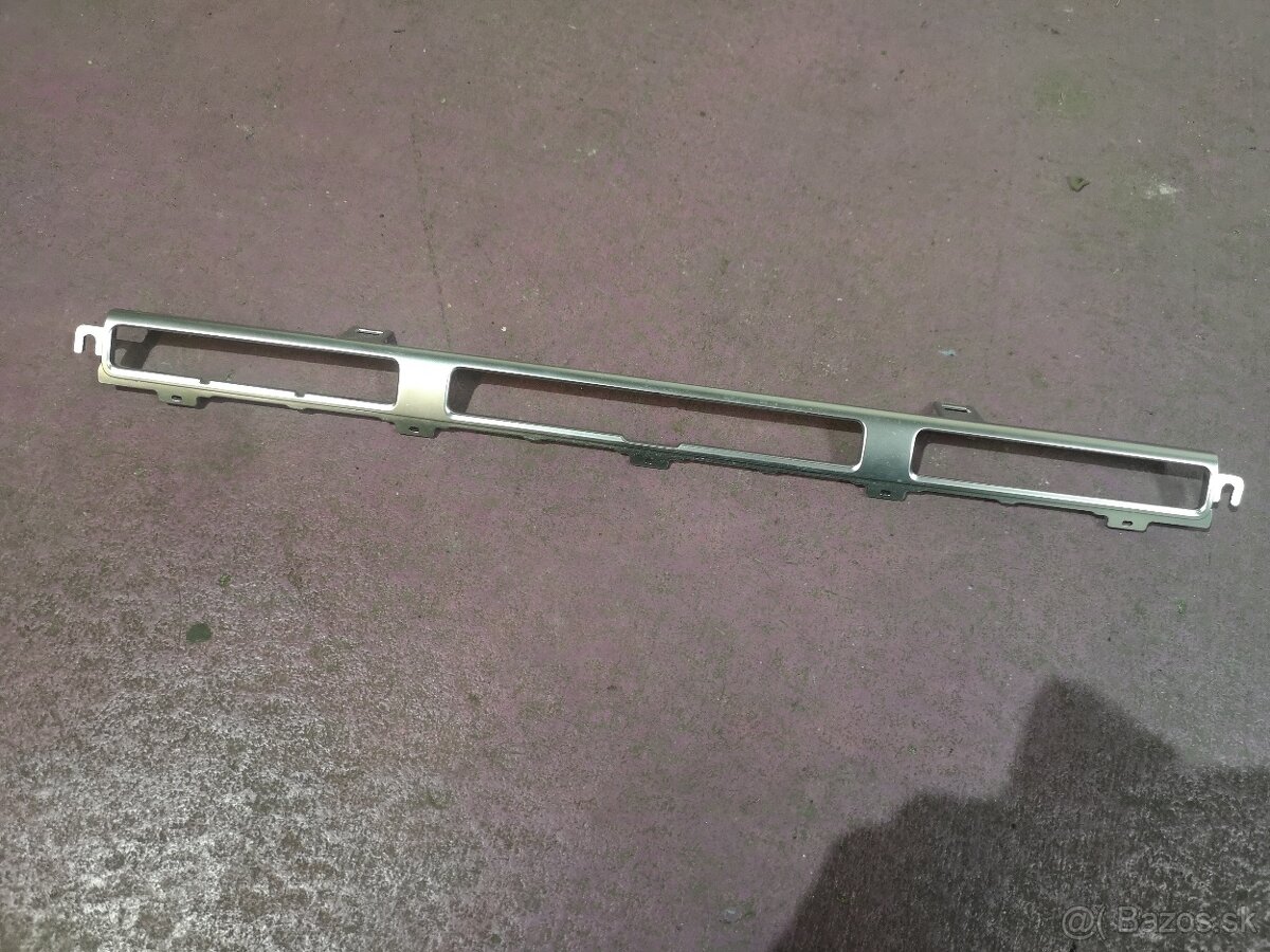 Lišty dverí Audi A8 D3 - Pravá strana - 8