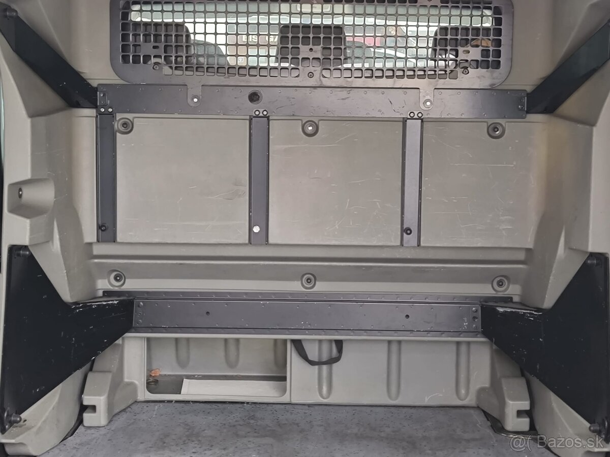 Predám Renault Trafic 2.0Tdi 92 000 km - 8