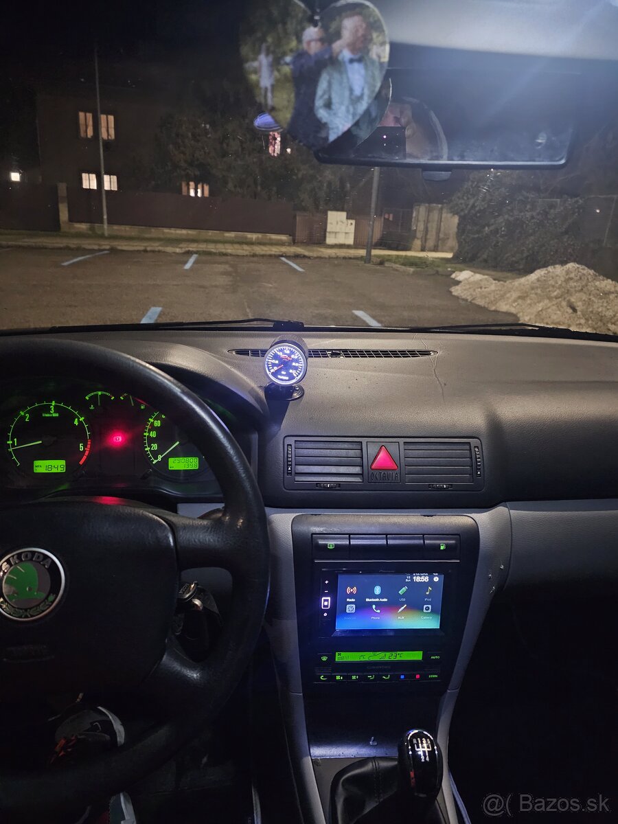 Škoda Octavia Combi 1.9 tdi - 8