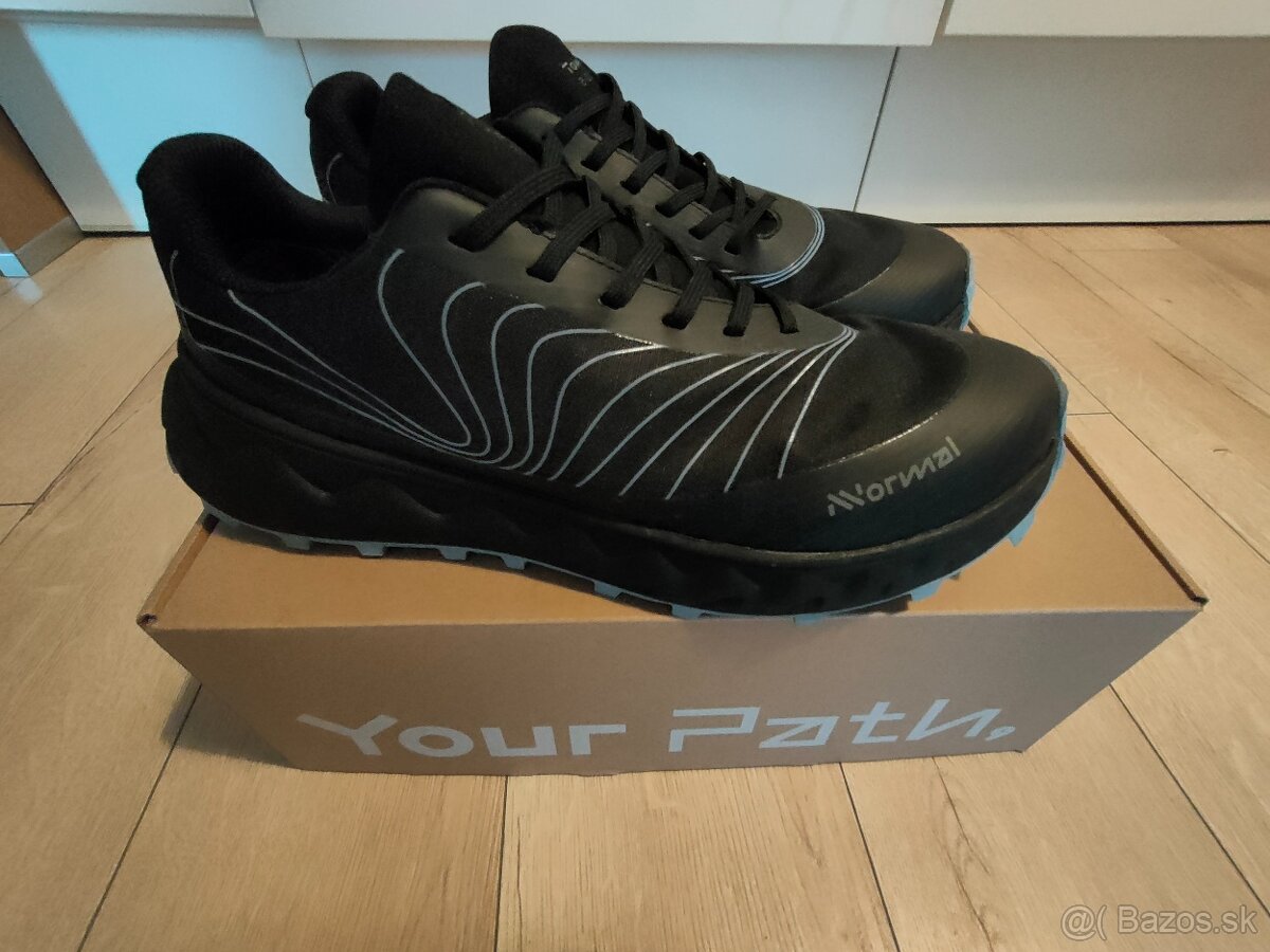 bežecké botasky Nnormal black/blue - 8