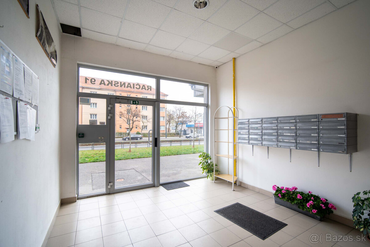 Krásny 1-izb. byt s veľkým balkónom – možnosť úpravy na 2+kk - 8