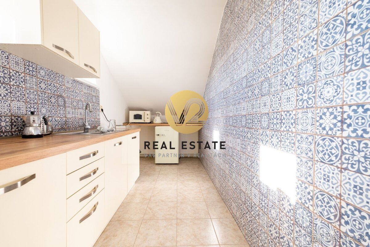 Prenájom – Kancelárske priestory (120m2) s parkovaním – Nitr - 8