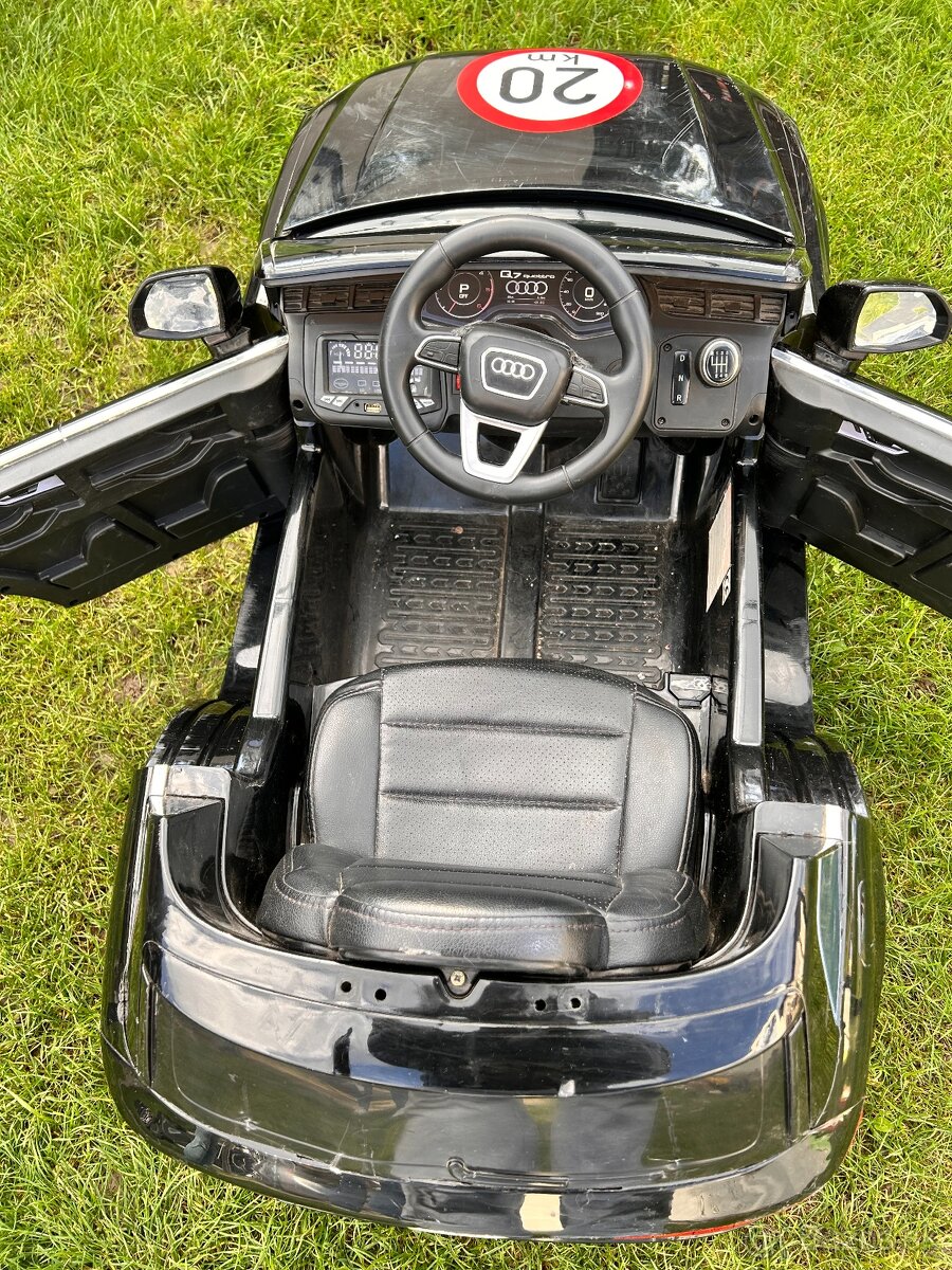 Elektrické autíčko Audi - 8