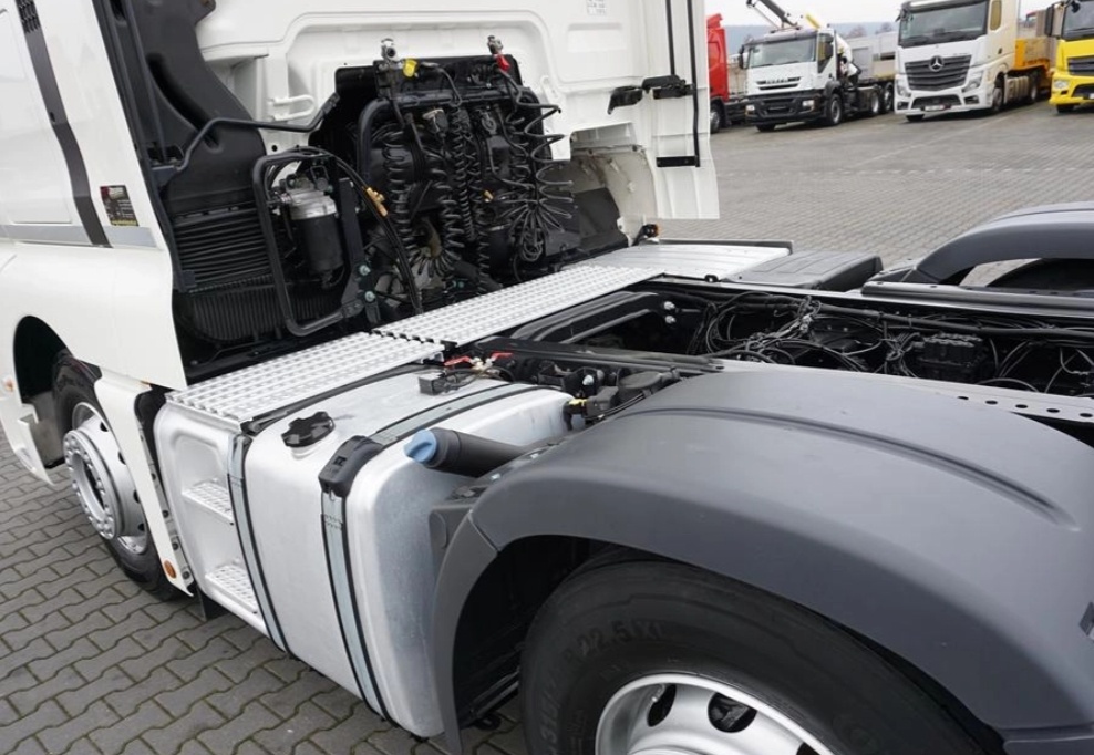 9581 - MAN TGX 26.510 - 6x2 - Tahač 68 t – EURO 6 - 8