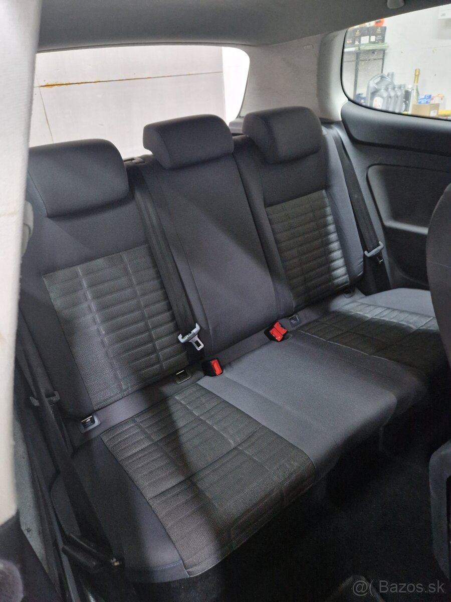 Volkswagen Golf 5 - 8