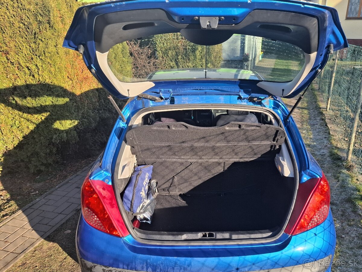 Peugeot 207 1.4 benzín, manuál, 2007 - 8