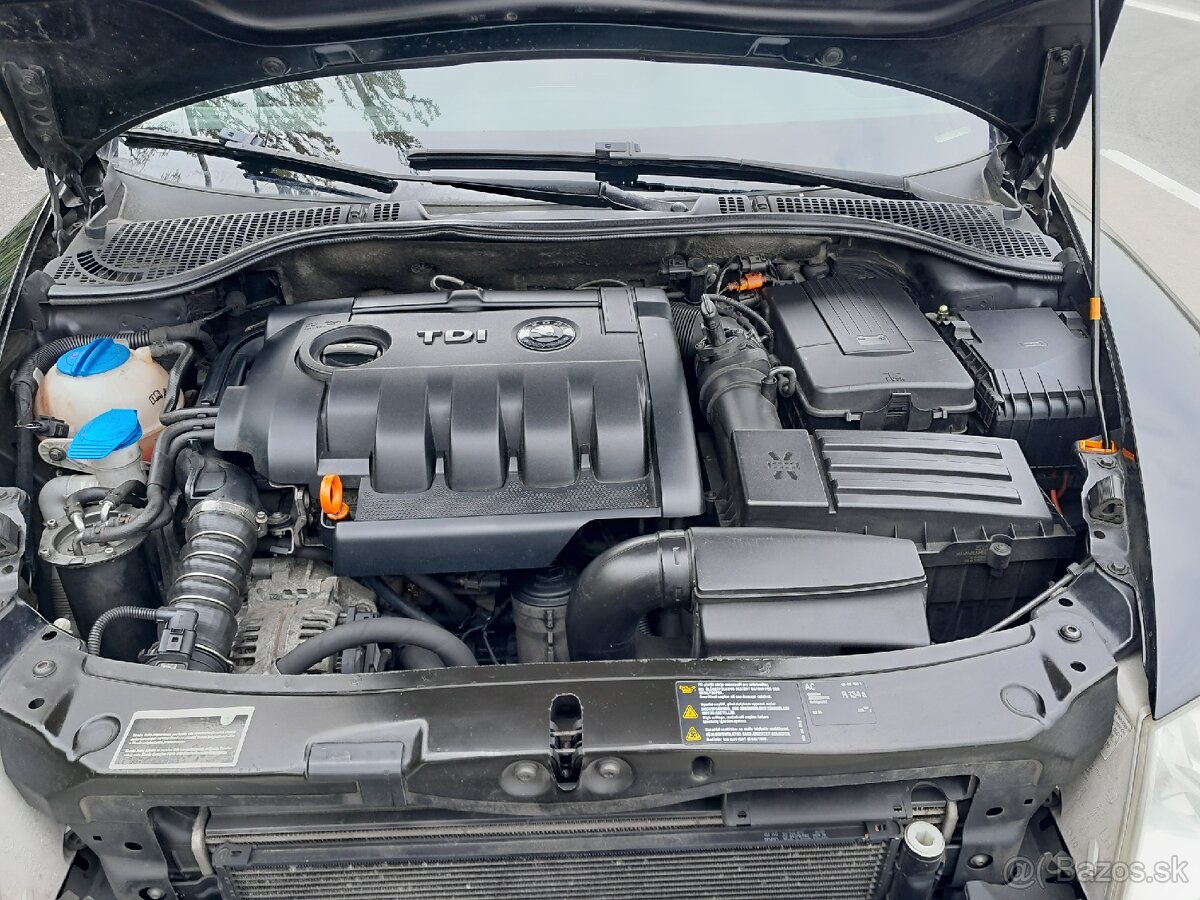Škoda Octavia Combi 4x4 Scout - 8