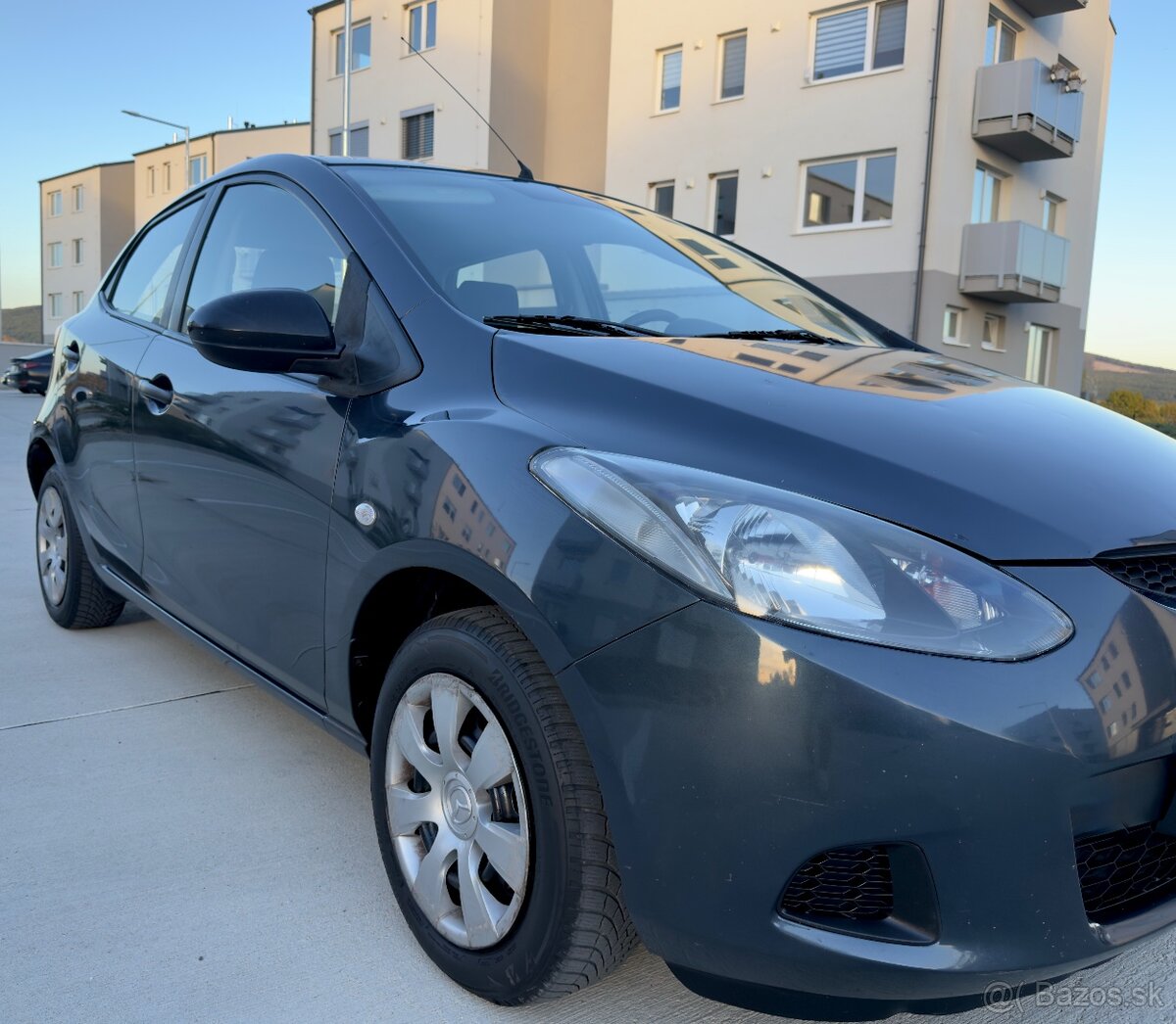 Mazda 2 1,3 benzín 79 000km / NOVÁ STK a EK - 8