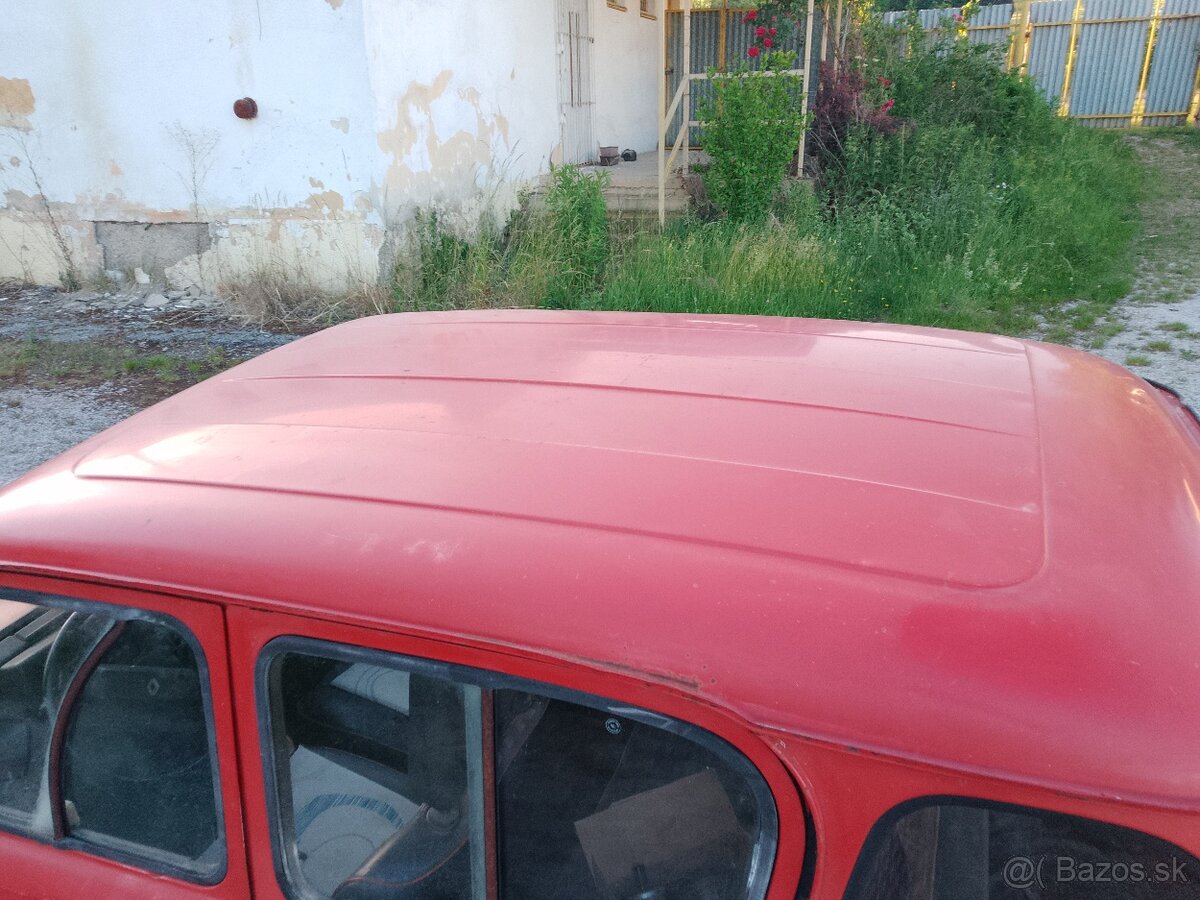Renault 4 - 8