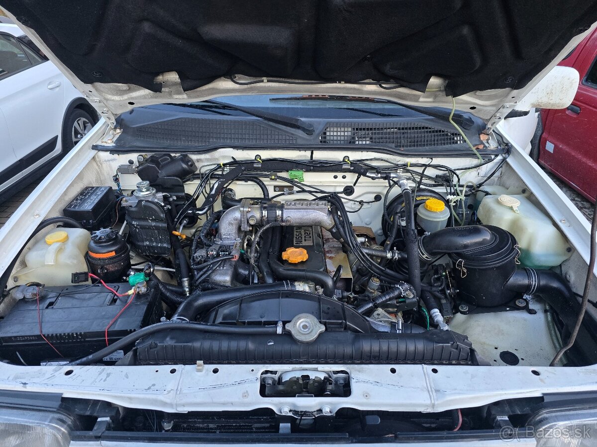 Nissan terrano - 8