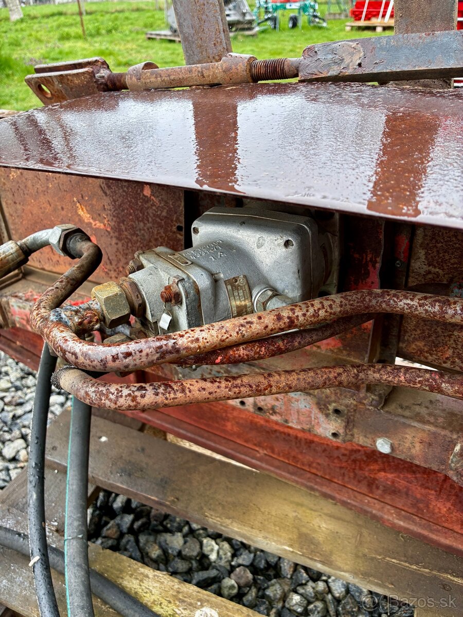 Orezávač letorastov do vinice / vinohradu - 8