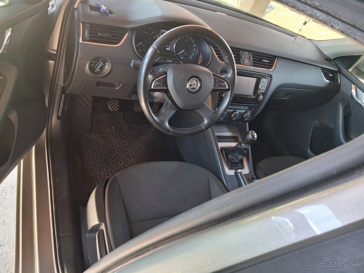 Škoda octavia 2.0TDI elegance - 8