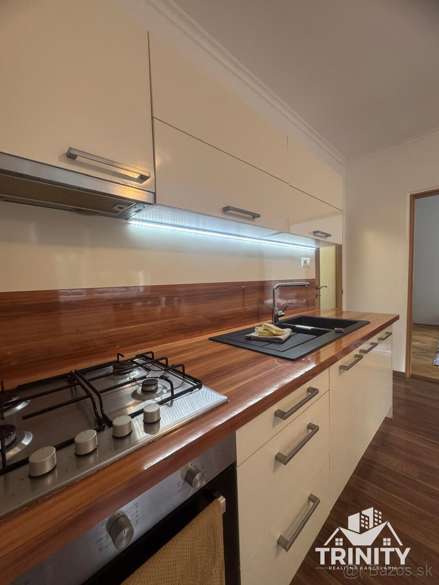 Na prenájom 1-izbový byt neďaleko stanice v Nových Zámkoch - 8