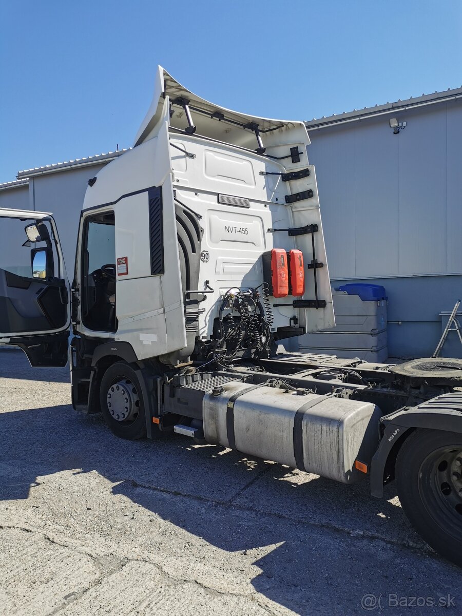 Tahač Renault T - 8