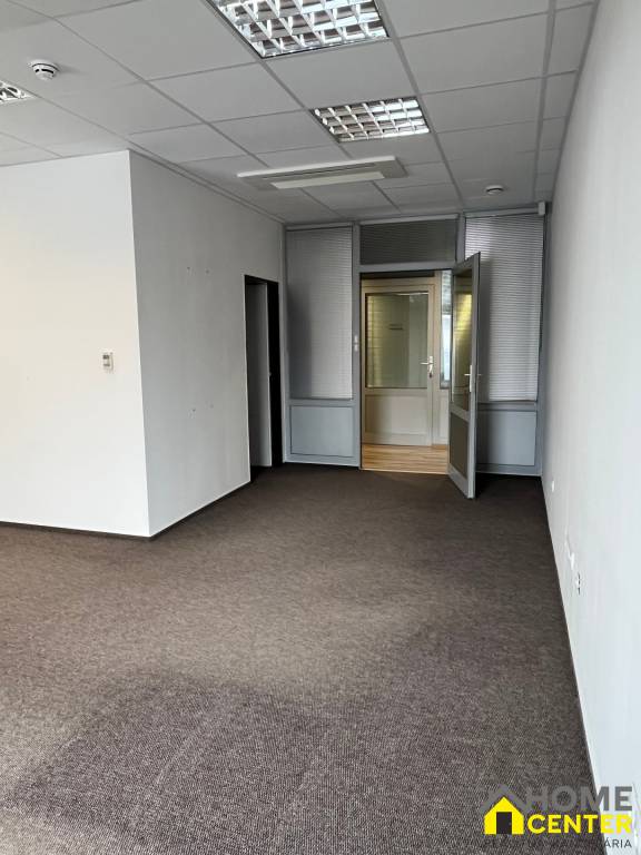 NA PRENÁJOM montovaná hala /270 m2/, A.Jedlika, Komárno - 8