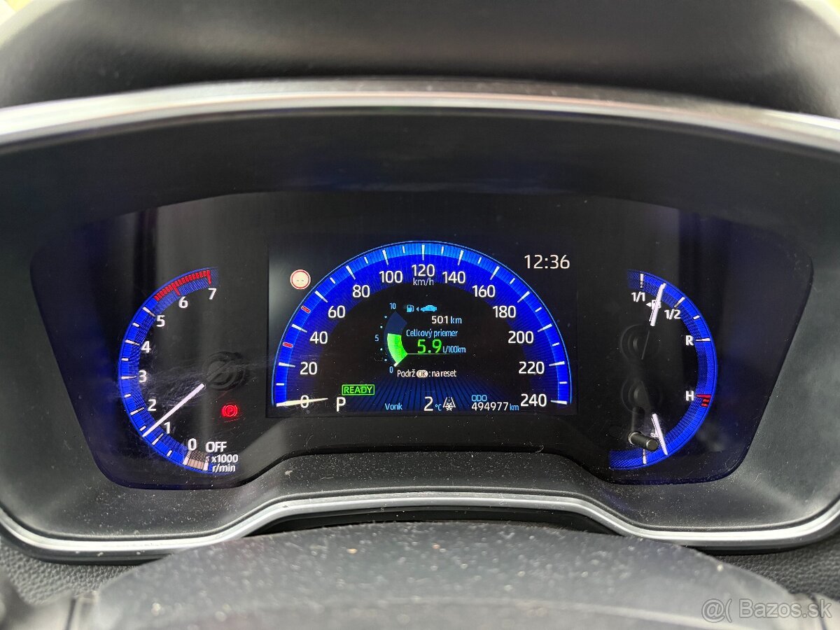 Toyota Corolla 1.8 Hybrid 1.majiteľ - 8