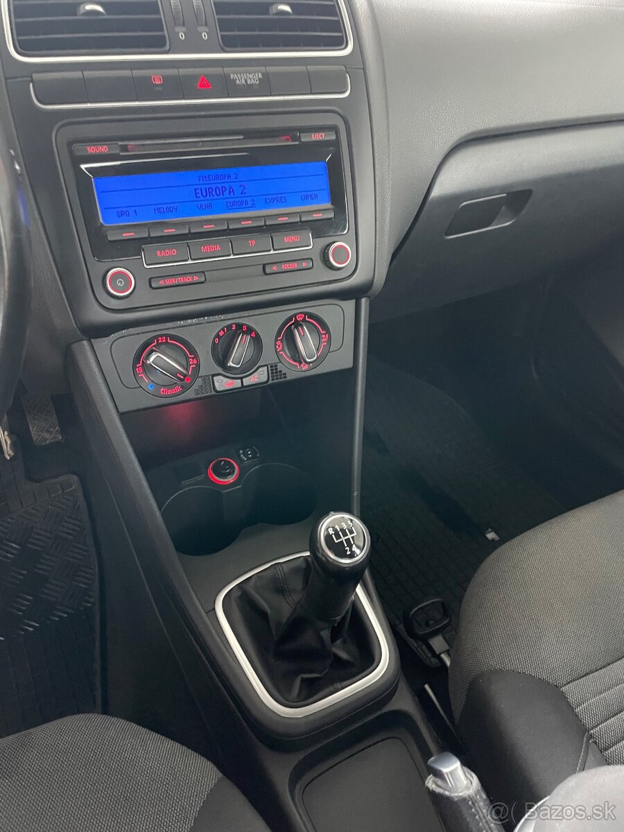 Volkswagen polo 1,6 TDI - 8