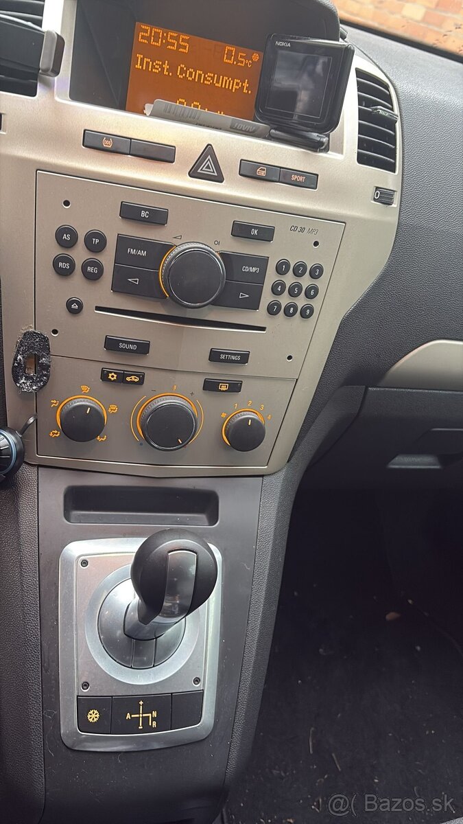 Opel Zafira 1.8 Benzín Automat - 8