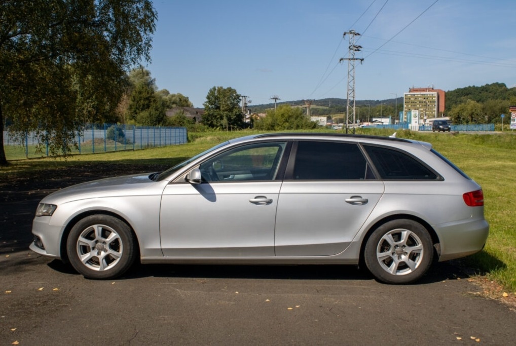 Audi A4 Avant 2.0 TDI 136k - 8