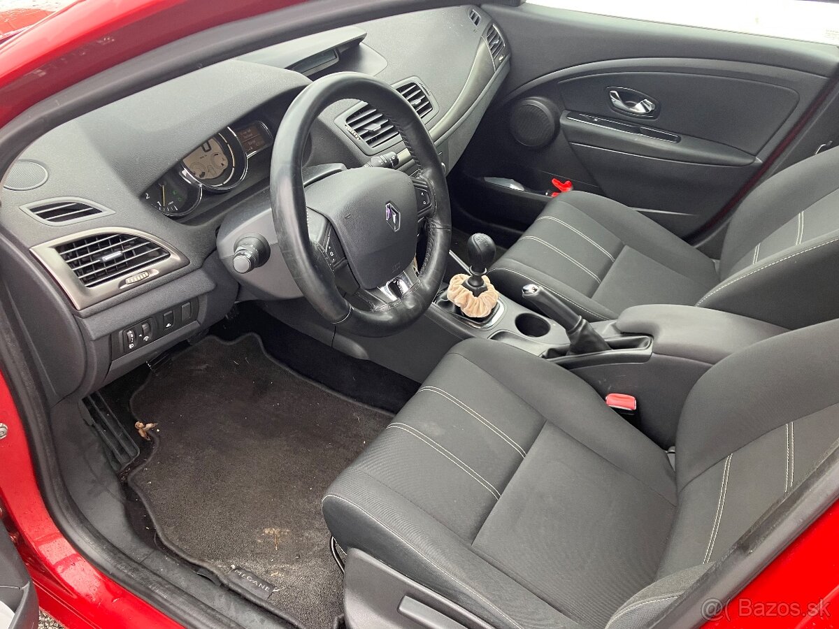 Renault Megane combi 1,5dci, rok 2014 - 8