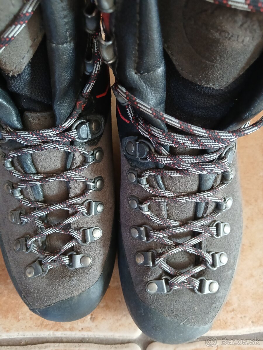 Turistická horolezecka obuv - 8