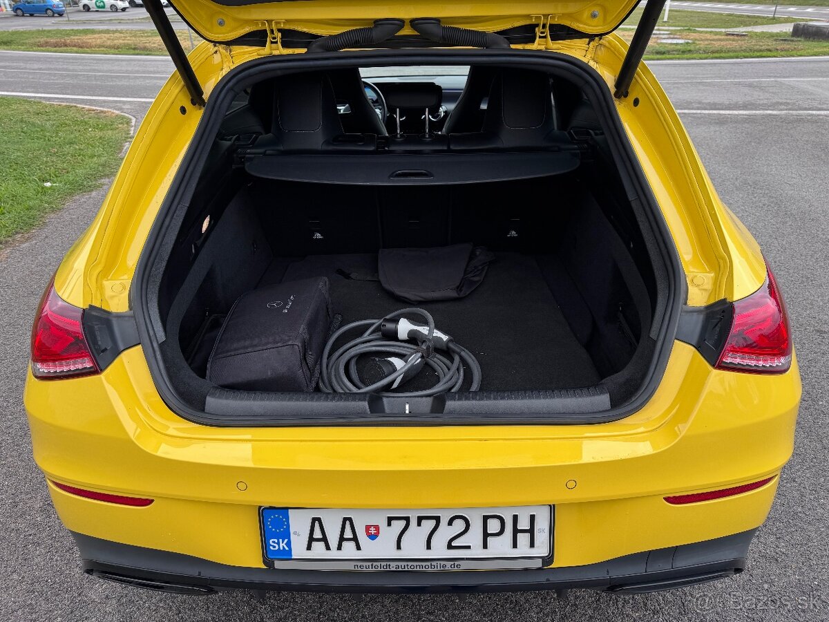 Predám Mercedes CLA 250e Plug in hybrid - 8