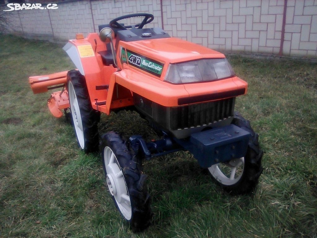 Malotraktor Kubota XB 1 - 8